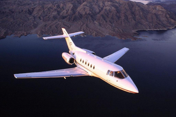 Hawker 700 - ONEflight International