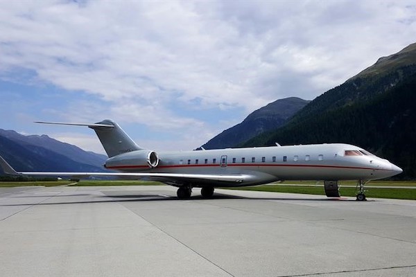Global 6000 Private Jet